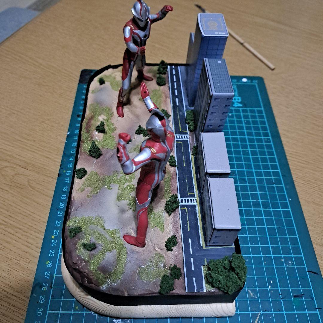 ジオラマ ニセ ウルトラマン メビウス