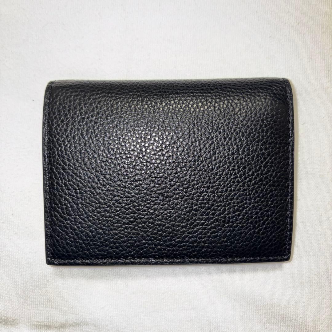 ゆんMARNI ブラックレザー 二つ折り財布