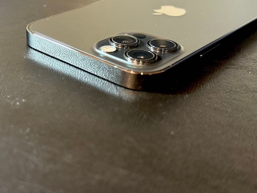 超美品/iPhone 12 Pro/256GB/グラファイト/SIMフリー