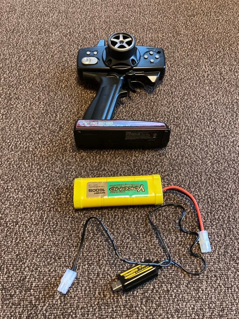 ほぼ新品　2WD RC ドリフトカー 組み立て済みフルセット