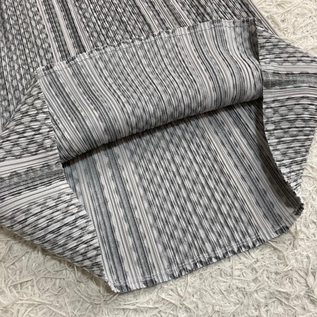 15954✨良品✨プリーツプリーズ スカート 希少柄 総柄 白 グレー