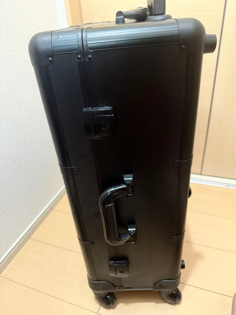 プロ用　持ち運び式　メイクボックス　キャリーケース　ブラック　女優ミラー