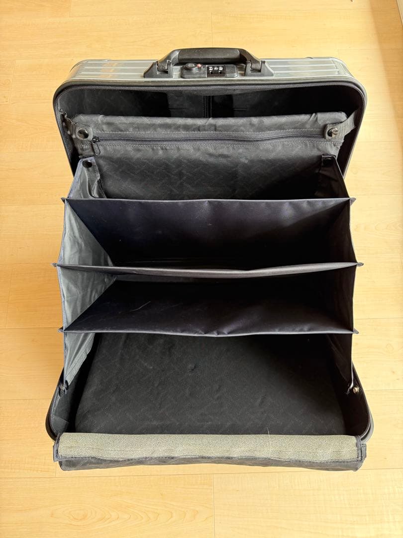 【値下げ】RIMOWA　シルバー　スーツケース　ルフトハンザ　ビジネス　42L