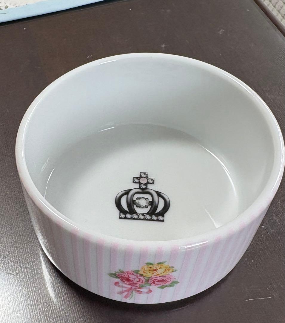 マリーさま小物入れ