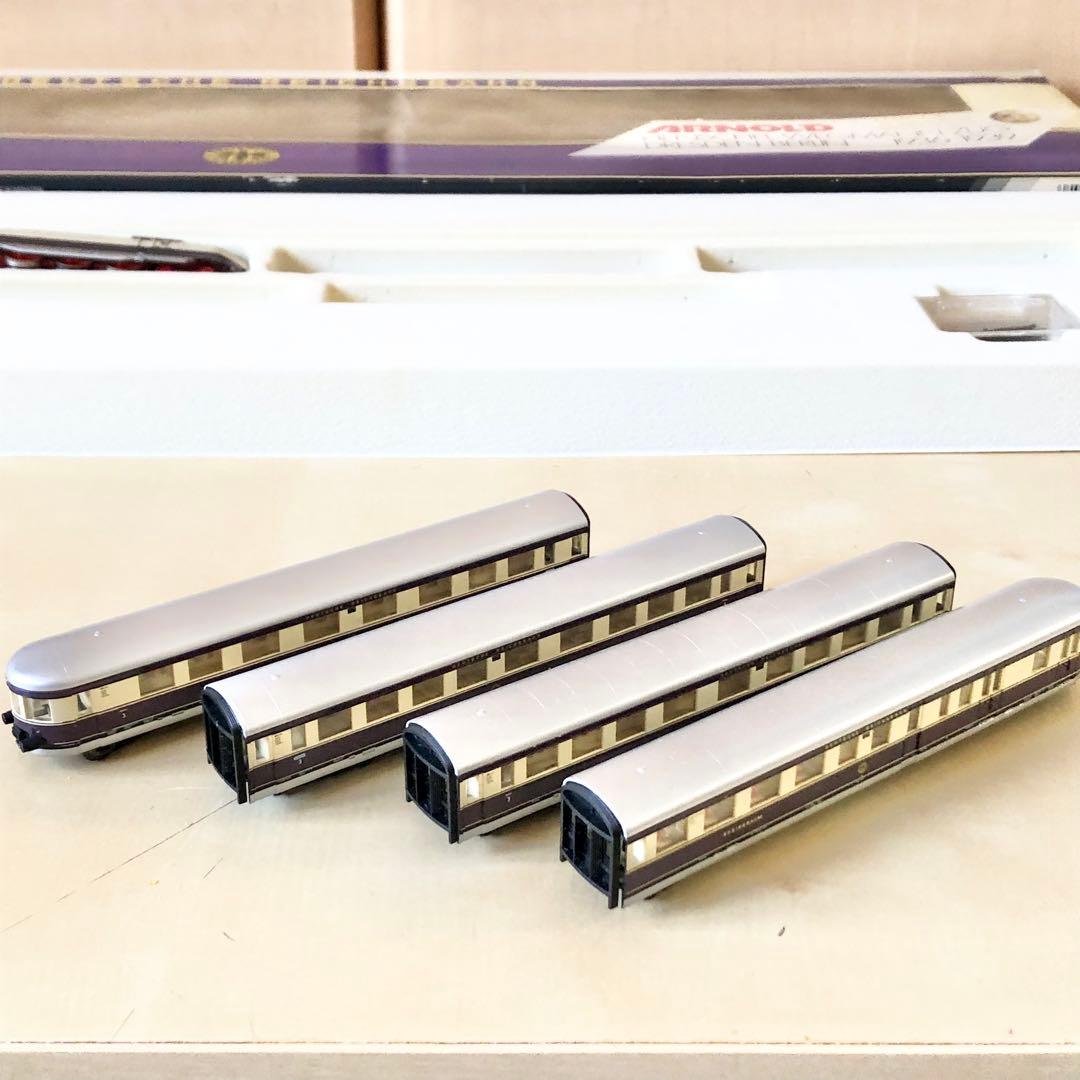 ARNOLD ドイツ帝国鉄道 HENSCHEL-WEGMANN-ZUG Nゲージ