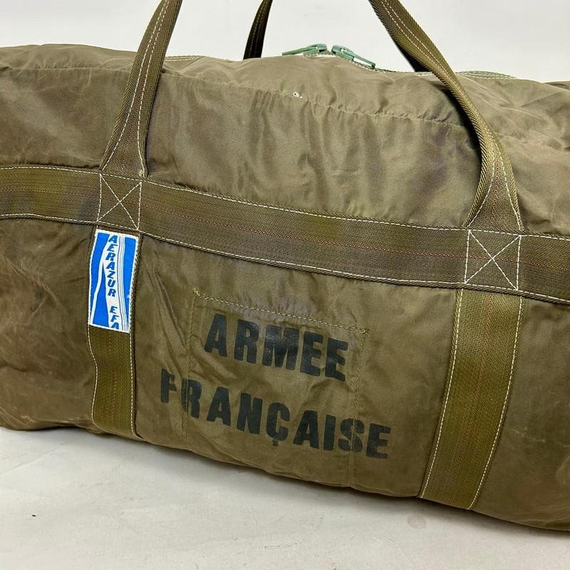 【希少】フランス軍 AERAZUR パラシュートバッグ 65L 樹脂製ジッパー