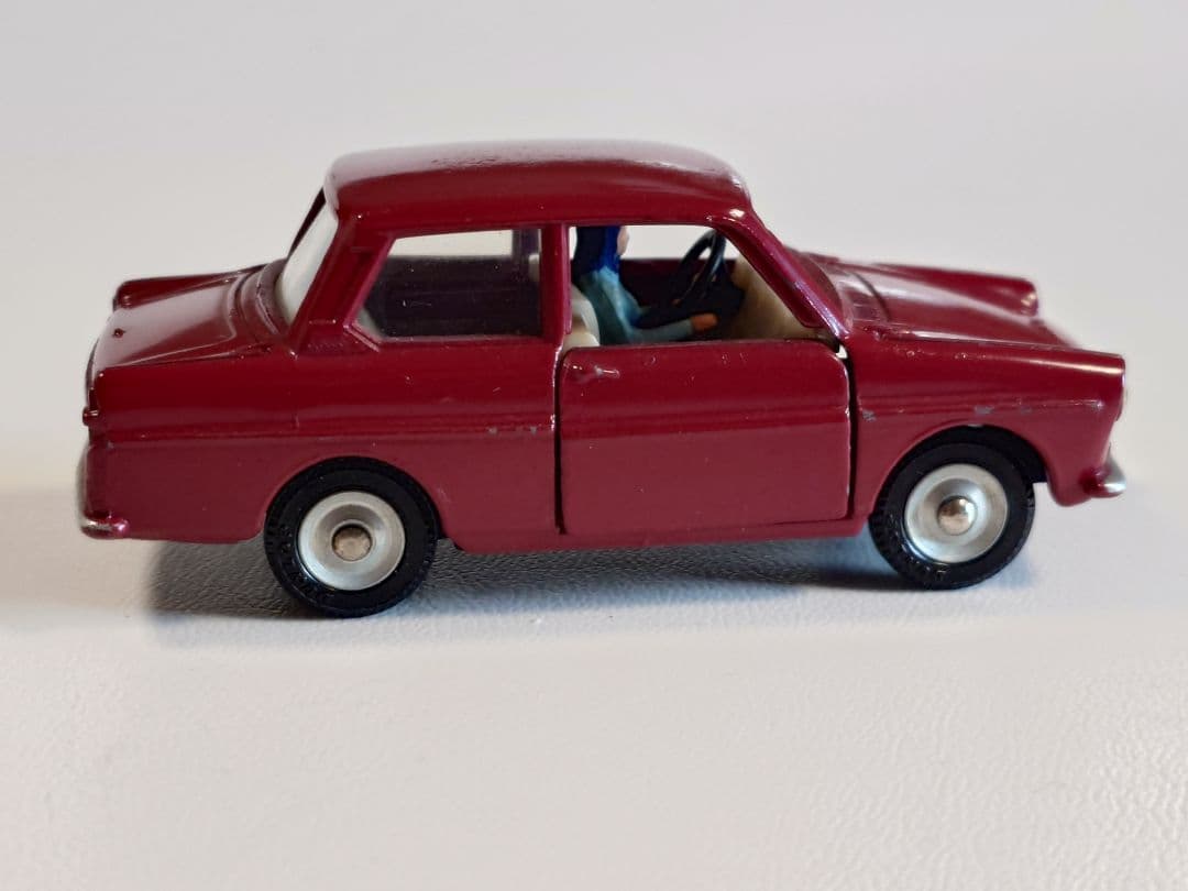 ミニカー DINKY No.508 DAF