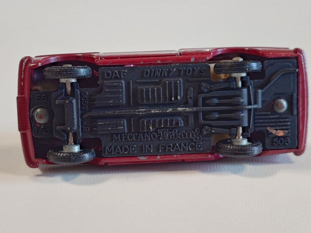 ミニカー DINKY No.508 DAF