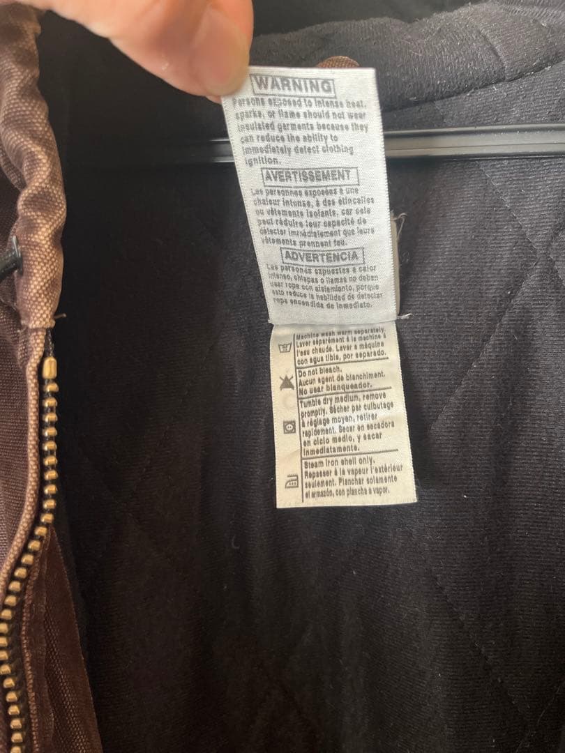 Carhartt アクティブジャケット‼️