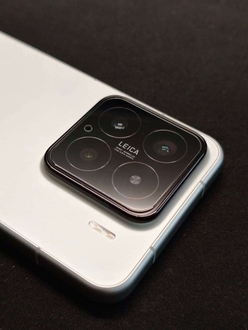 Xiaomi 15 256gb ホワイト国内版 ※細かなキズあり