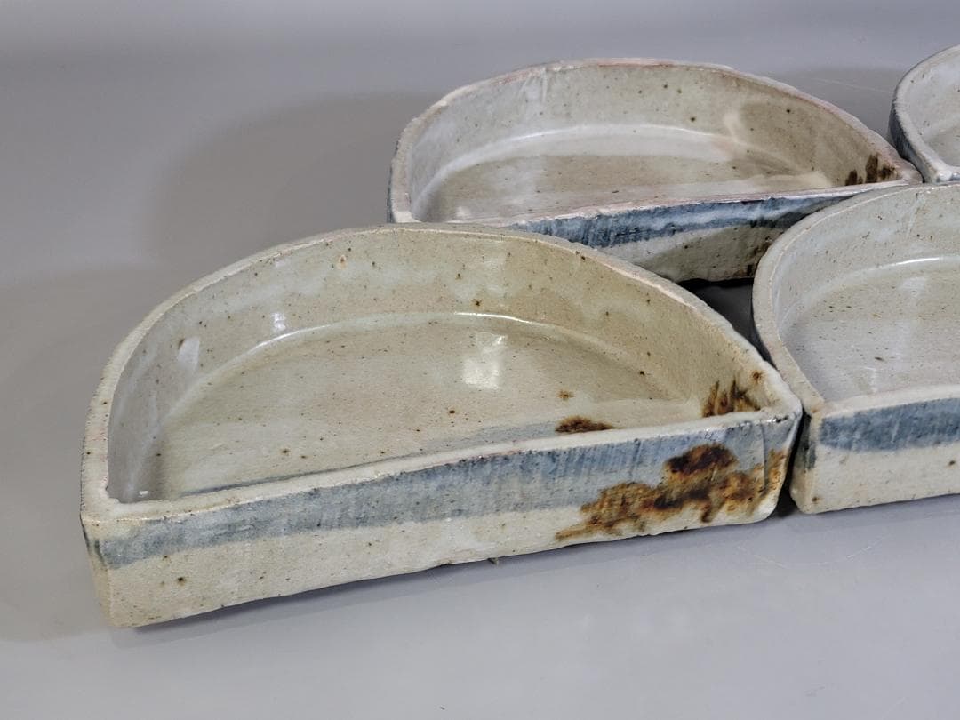 懐石器 半月 松の絵 向付 水月窯 豊蔵 共箱 DT559