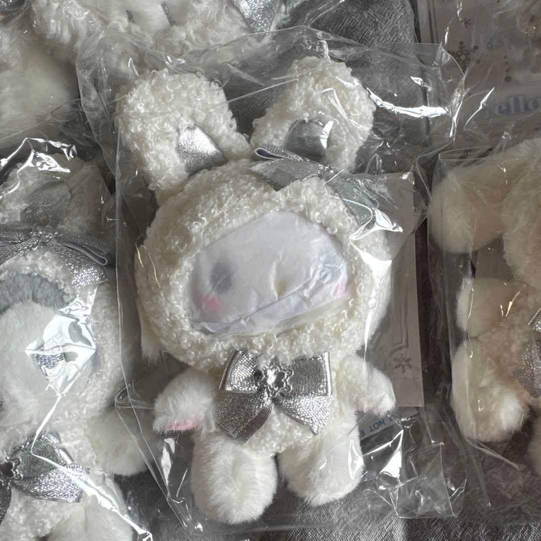 ハローキティ スノーラビット ぬいぐるみ マスコット サンリオ　シナモン クロミ