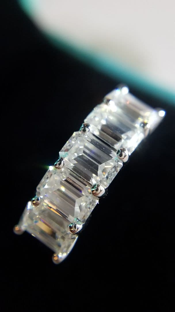 K！新作リング♡最高級モアサナイト エメラルドカットハーフエタニティ