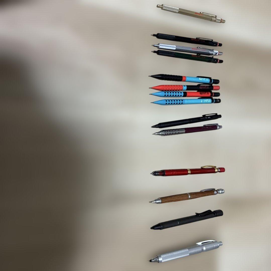 シャープペンシル13本とボールペン1本まとめ売り