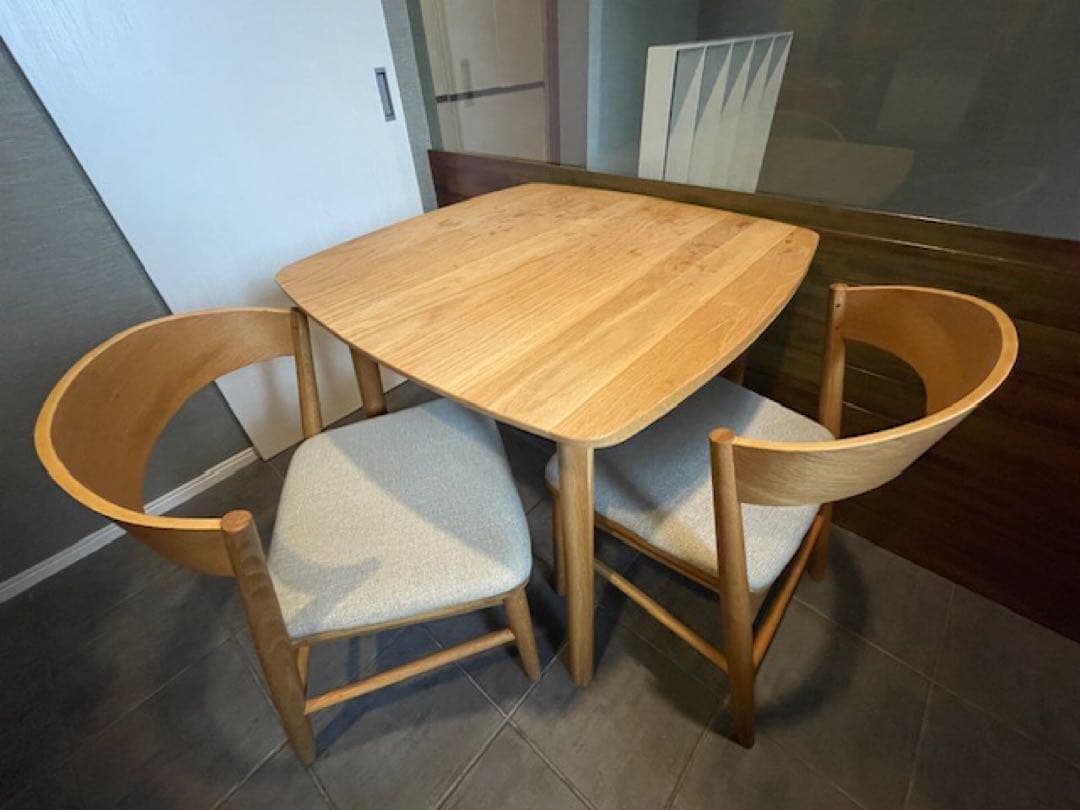 ウニコ　ソルク　テーブル