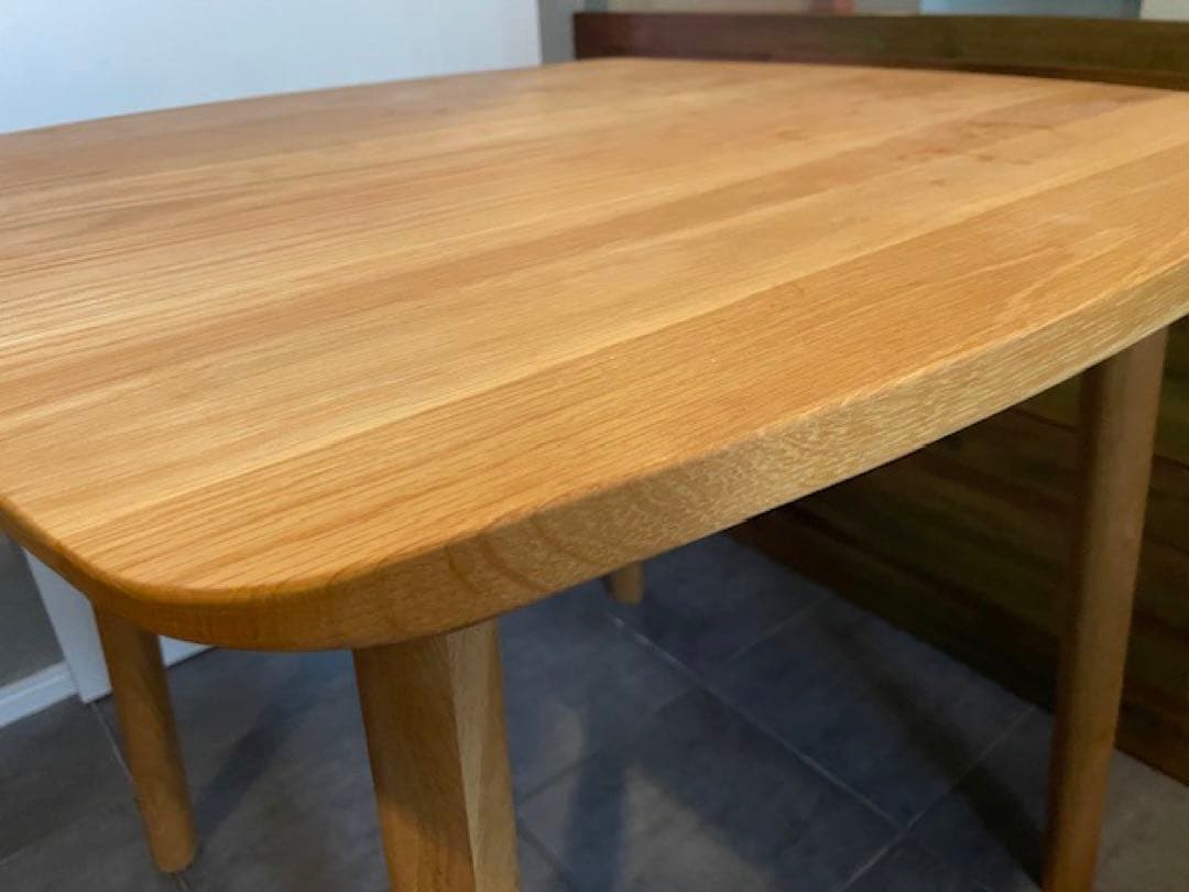 ウニコ　ソルク　テーブル