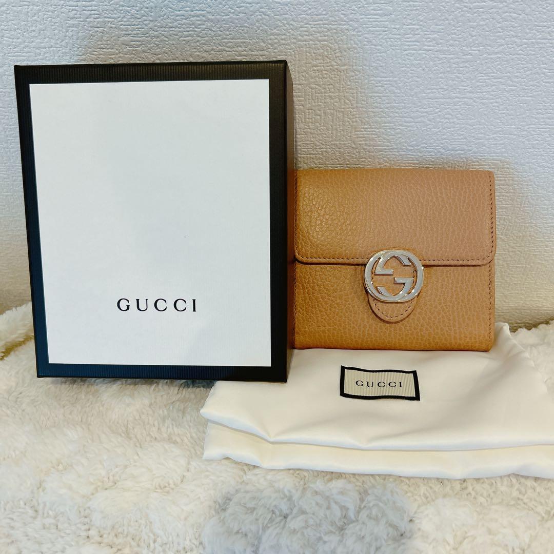 【美品】グッチ GUCCI インターロッキング 二つ折り財布 ベージュ