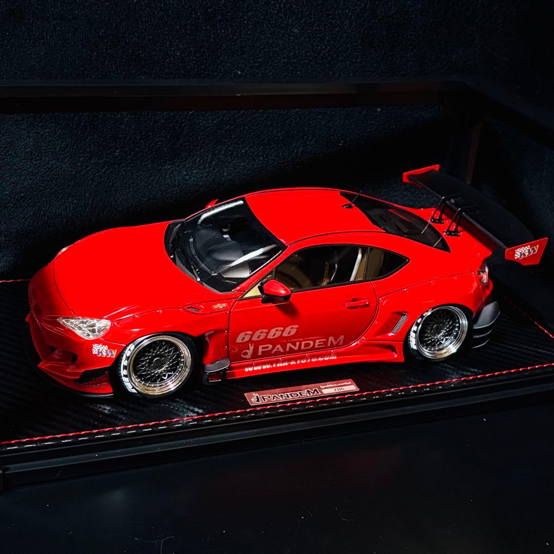 1/18 イグニッションモデル トヨタ 86 (ZN6) パンデム V3