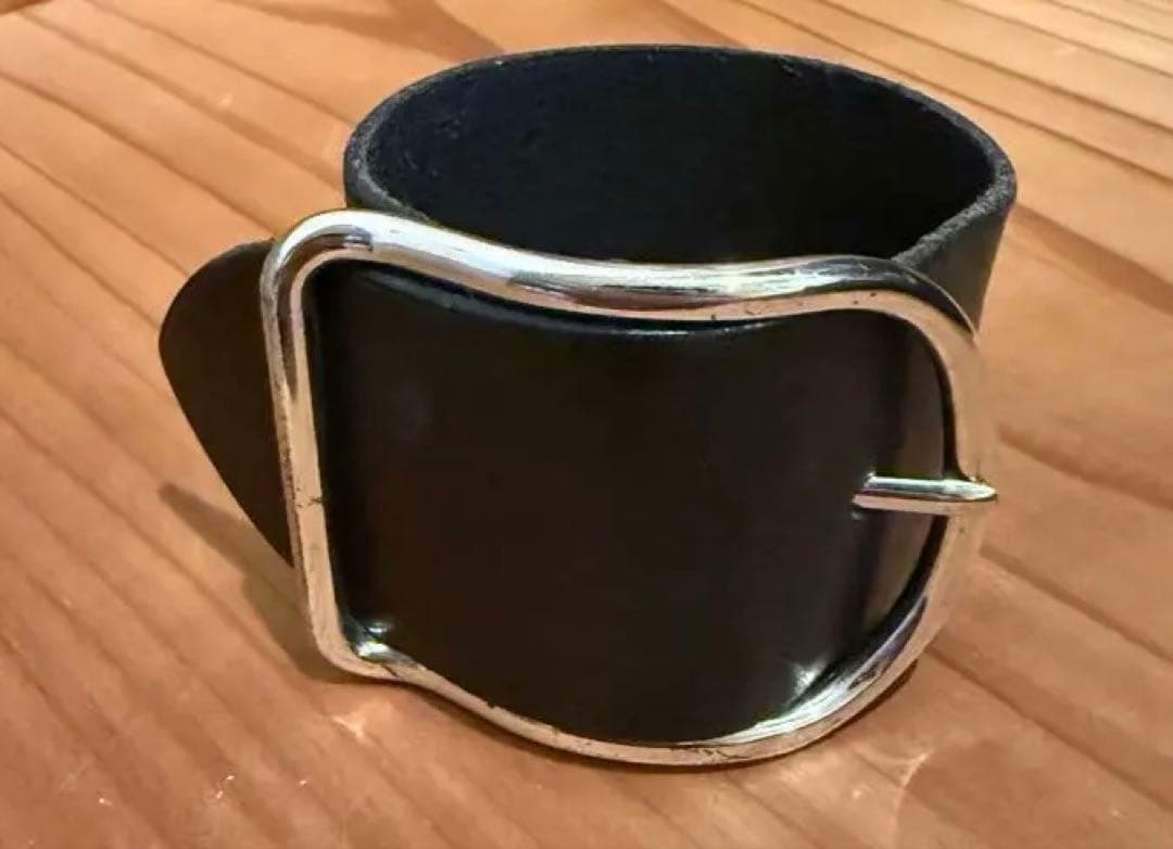 HERMES ブラックレザーブレスレット　おまけ　巾着袋