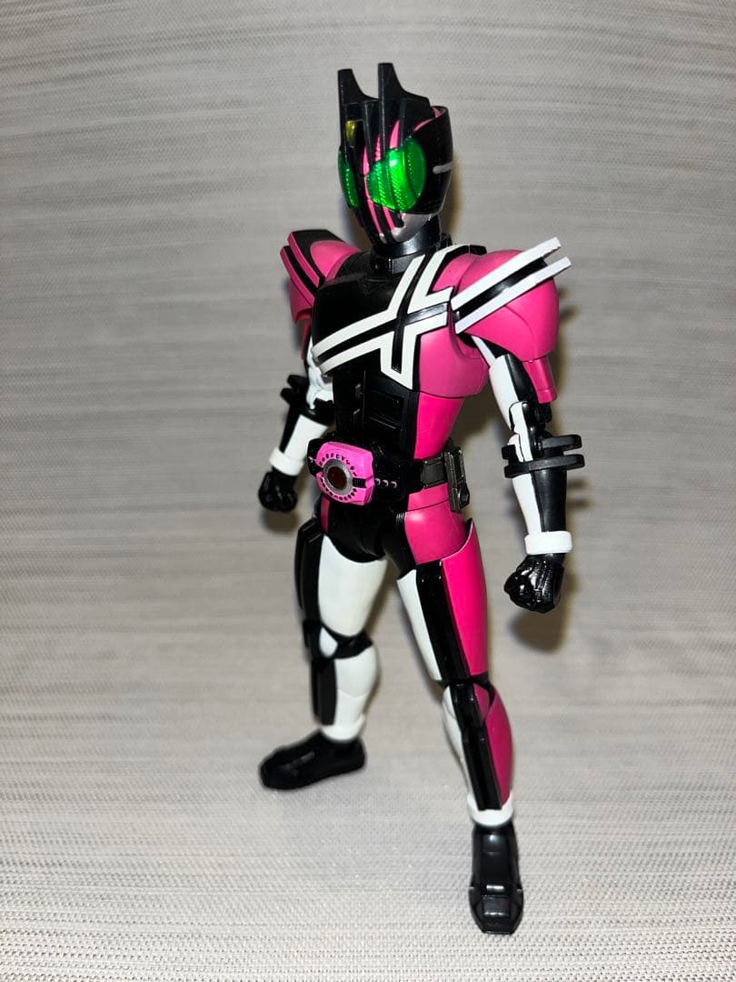 S.H.Figuarts真骨彫 仮面ライダーディケイド ネオディケイドライバー