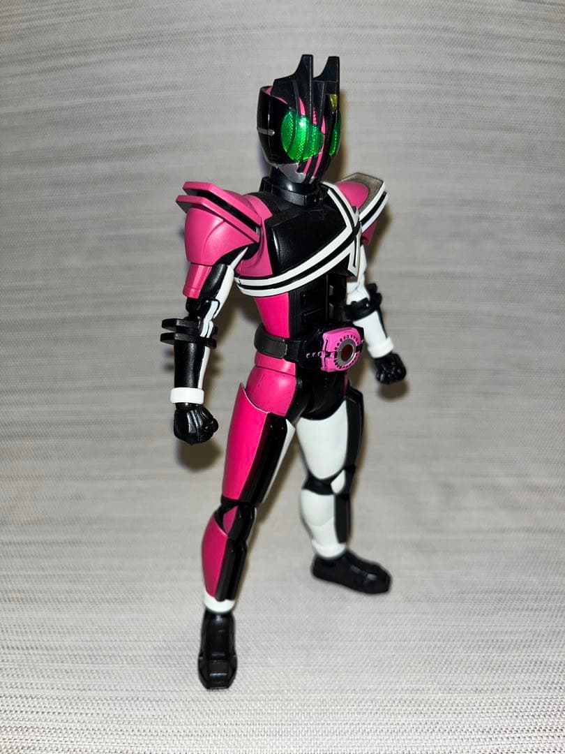 S.H.Figuarts真骨彫 仮面ライダーディケイド ネオディケイドライバー