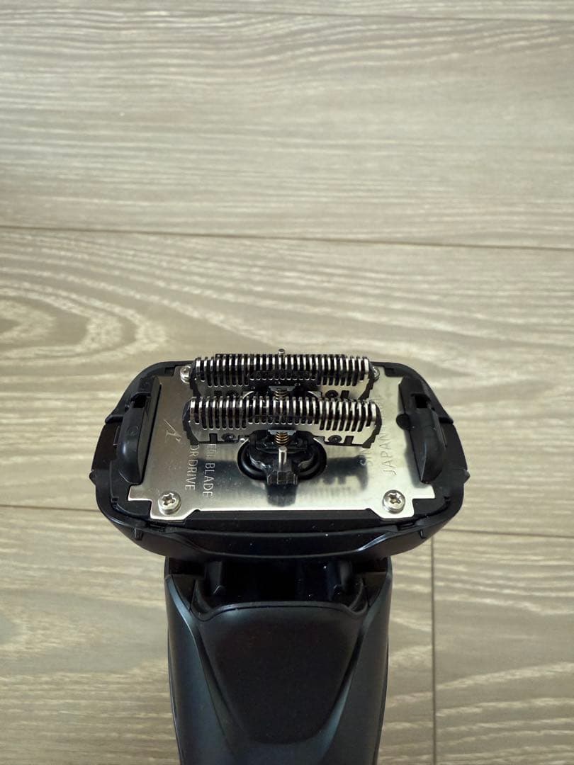 パナソニック ラムダッシュ リニア 5枚刃 黒 ES-NLV68-K