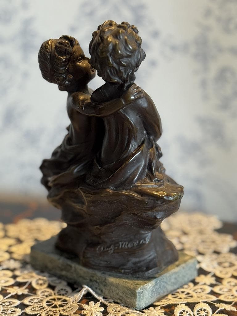 フランス　アールヌーヴォー　刻入　オーギュスト・モロー「椅子に座る子供」ブロンズ