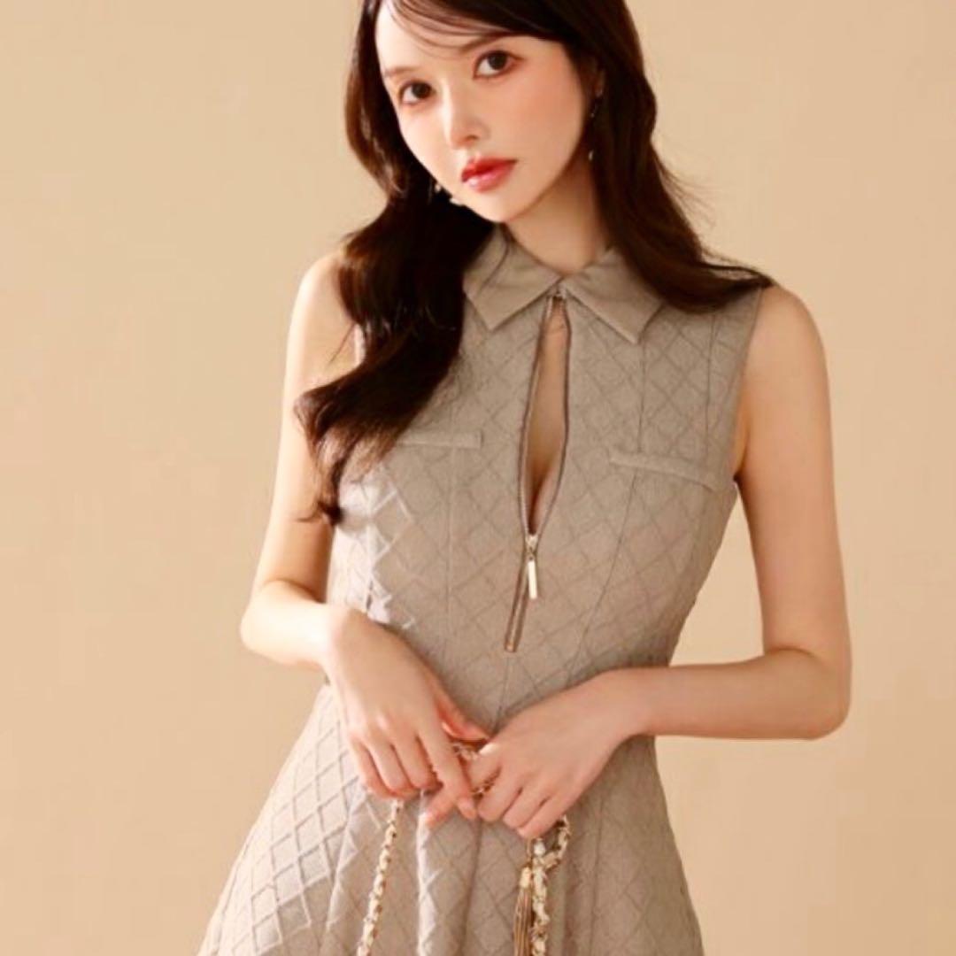 新品タグ付き　ミニワンピース　ベージュ　ノースリーブ