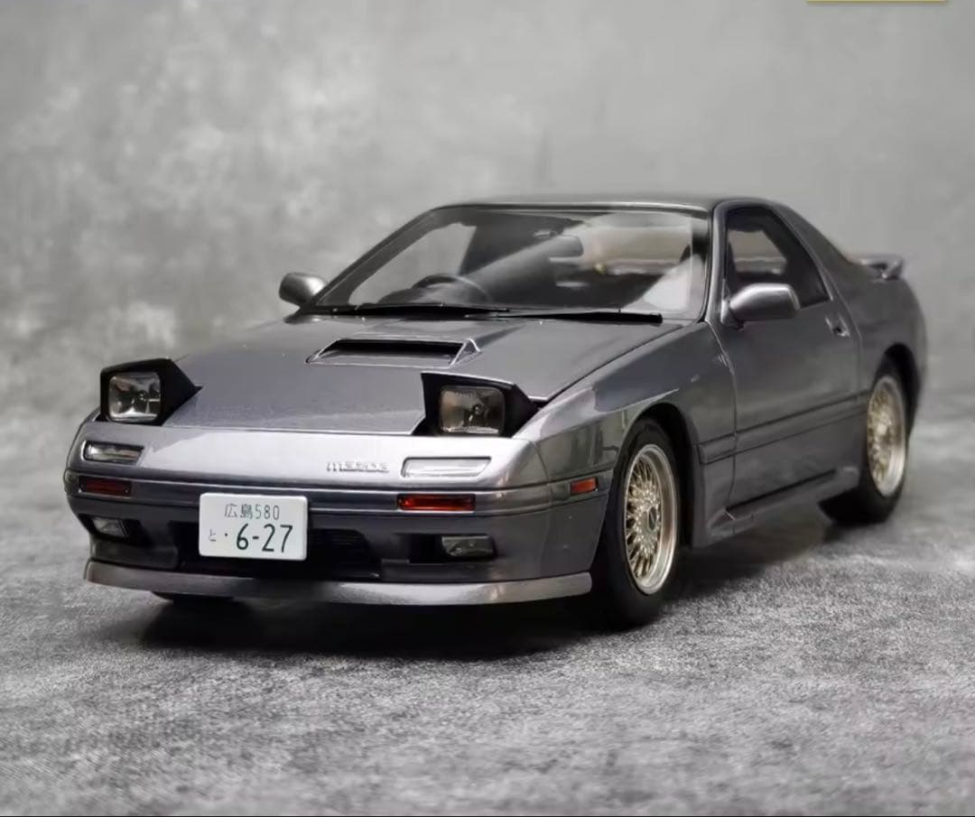 自動車 Mazda Savanna RX-7 FC3S 1/18WHELART