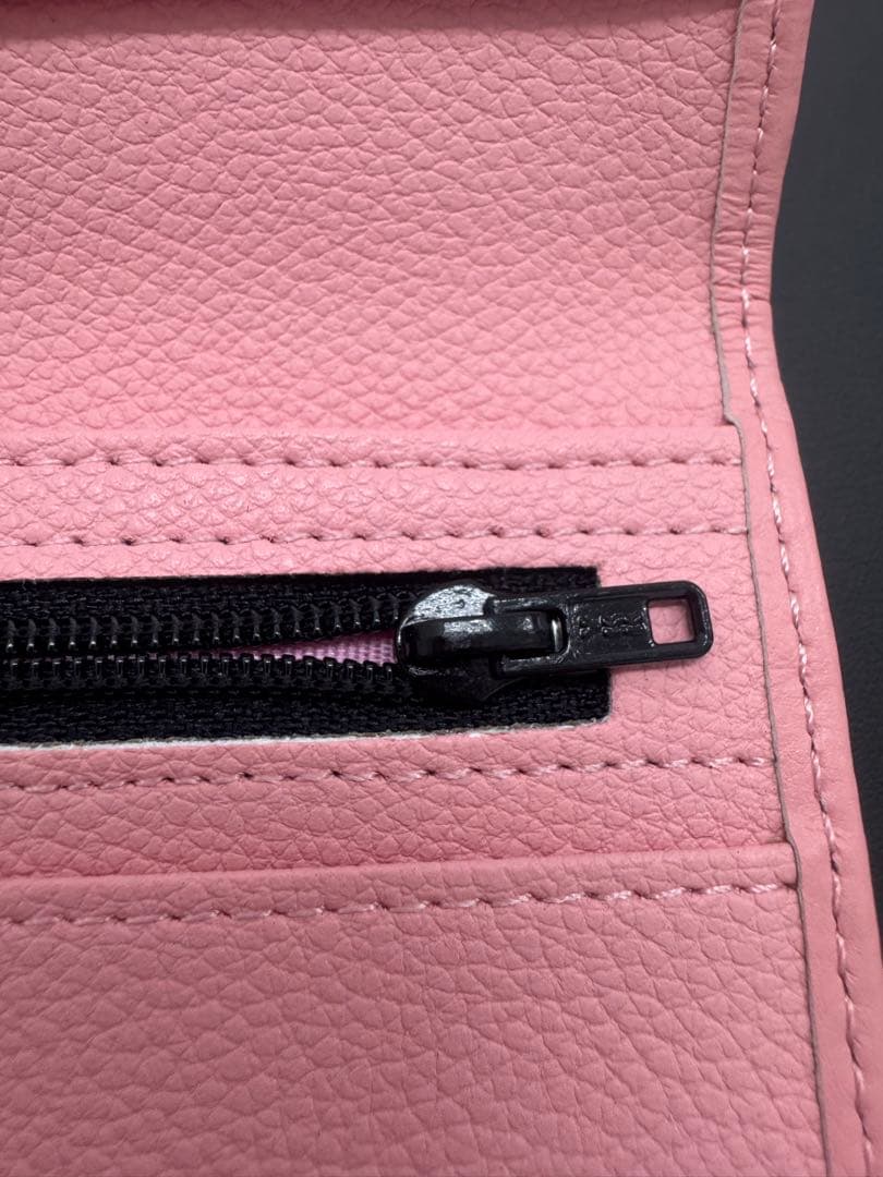 新品　未使用　皇居　ピンク 長財布 菊の御紋