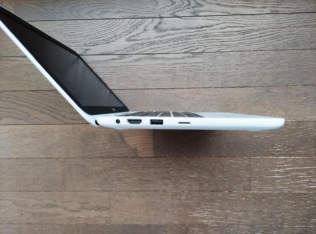 使用時間少　小型ノート　 Win11 　マイクロソフトオフィス2019　SSD