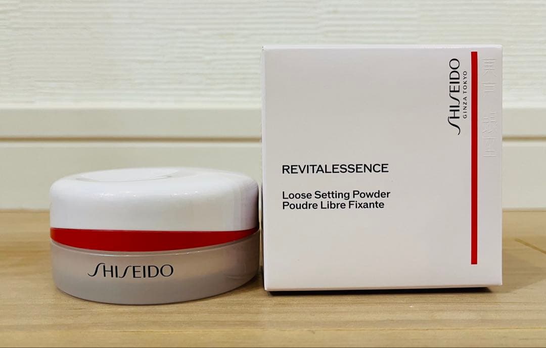 SHISEIDO エッセンス　スキングロウ　ファンデーション　パウダー
