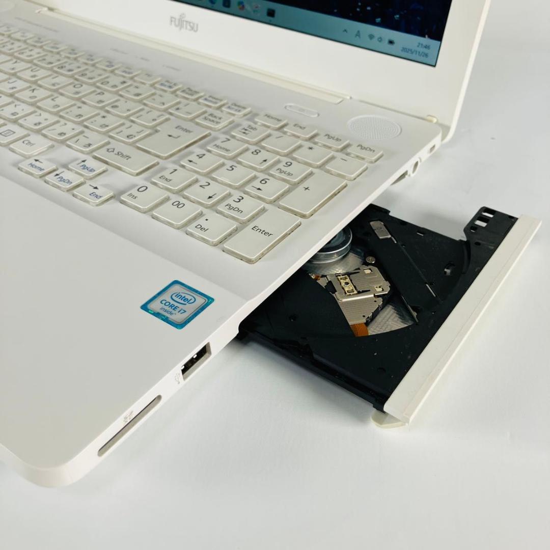 Core i7 SSD1TB メモリ32GB Windows11 ノートパソコン