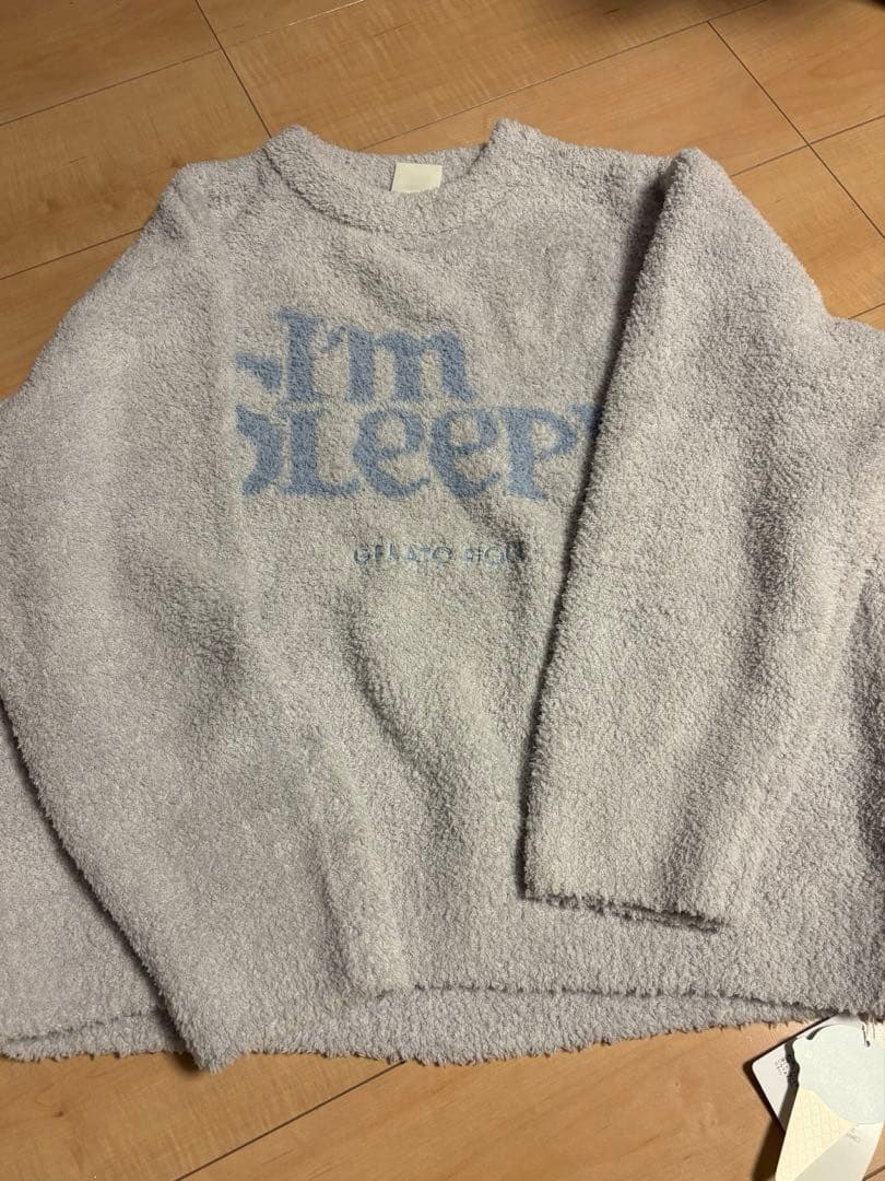 パウダースリーピーロゴジャガードプルオーバー＆ロングパンツセット グレー