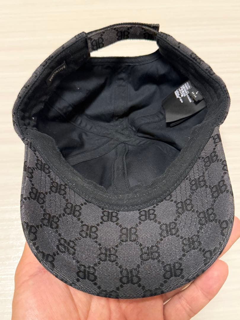 b*a様 希少モデルBALENCIAGA キャップ