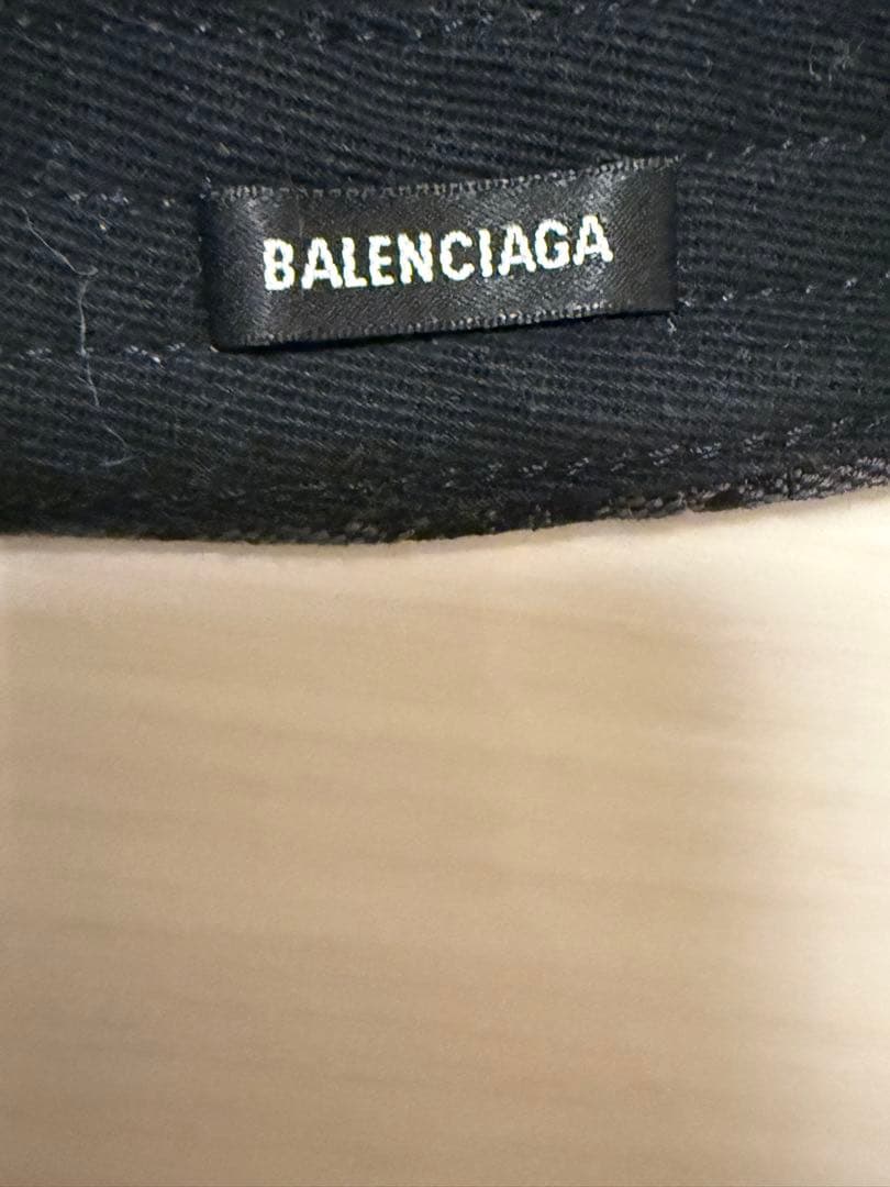 b*a様 希少モデルBALENCIAGA キャップ