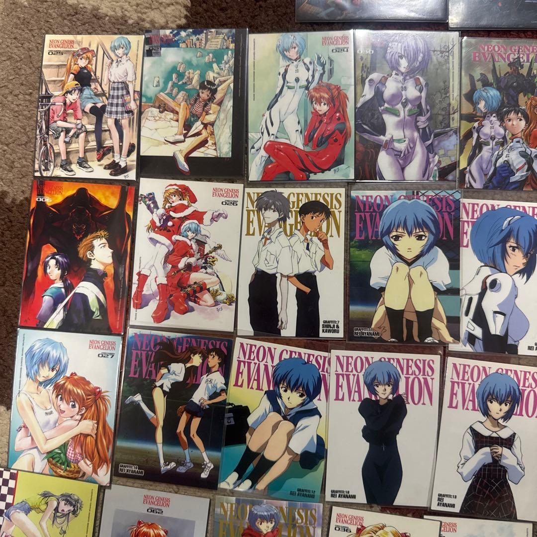 d*7様 エヴァンゲリオン　トレカ、雑誌等まとめ売り！