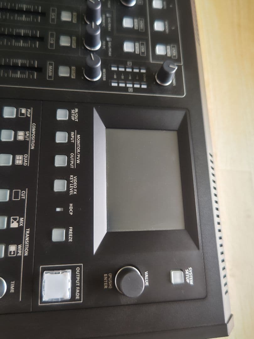 バ*ウ様 【1回使用】Roland VR-4HD ビデオスイッチャー