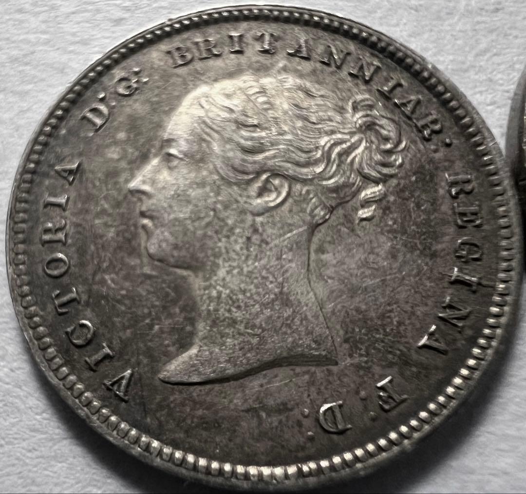 は*ぱ様 1871年英国　ヤングビクトリア女王 4ペンス銀貨
