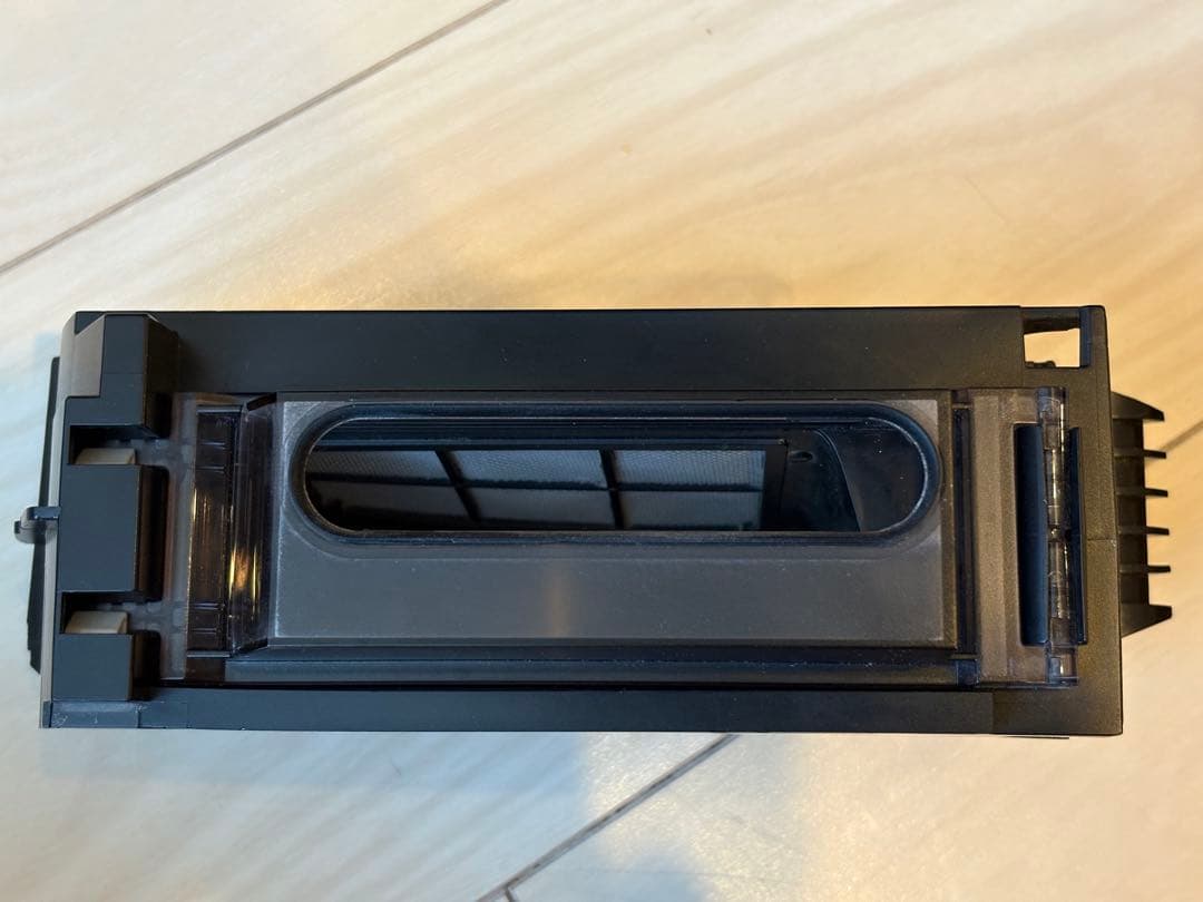 【動作良好】ルンバ j7 ロボット掃除機 本体 おまけ消耗品付き