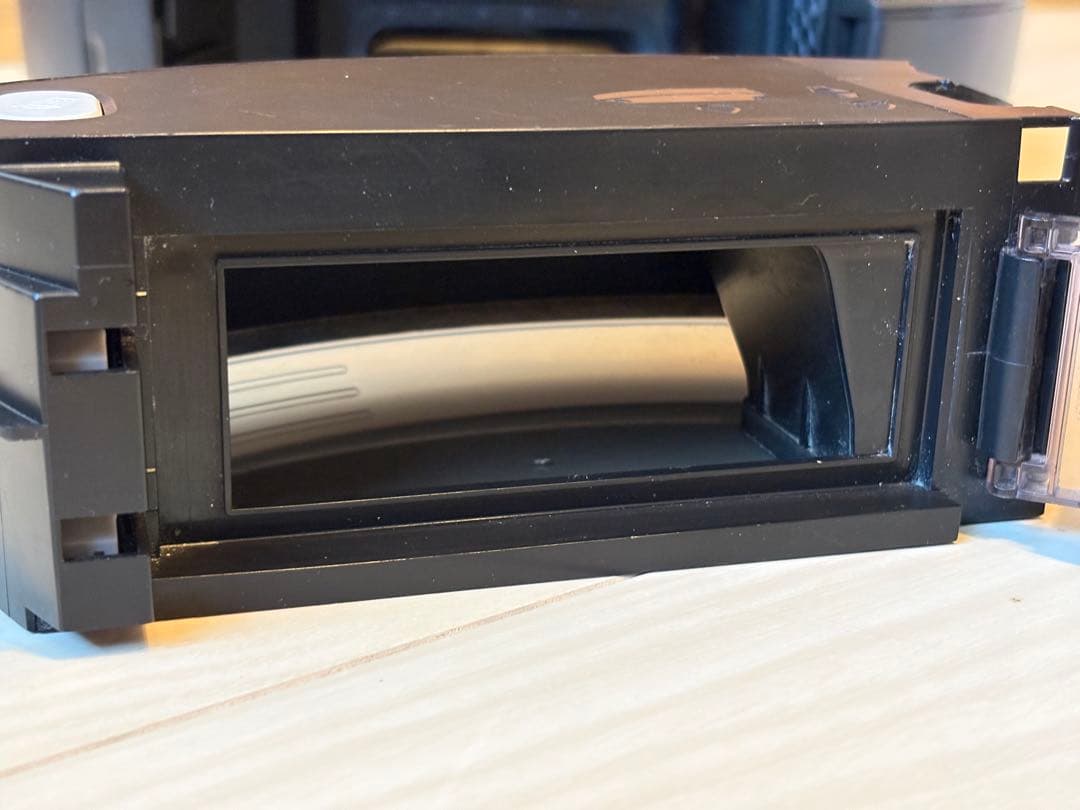 【動作良好】ルンバ j7 ロボット掃除機 本体 おまけ消耗品付き