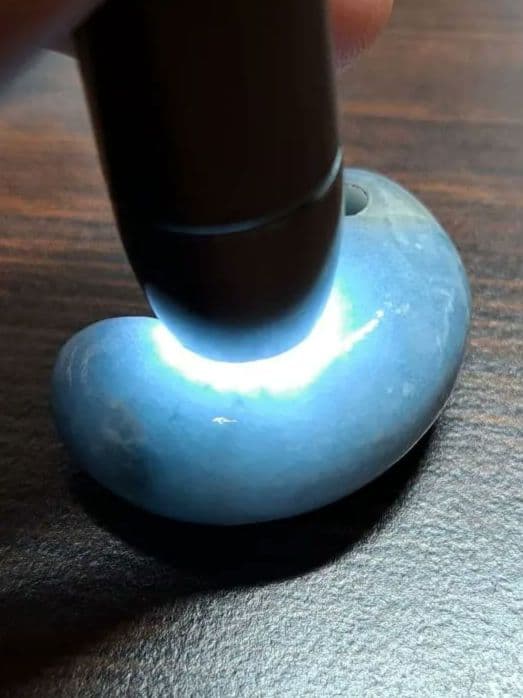 値下げしました【透過抜群】上質 糸魚川 翡翠 入コン沢 勾玉 13g 30mm