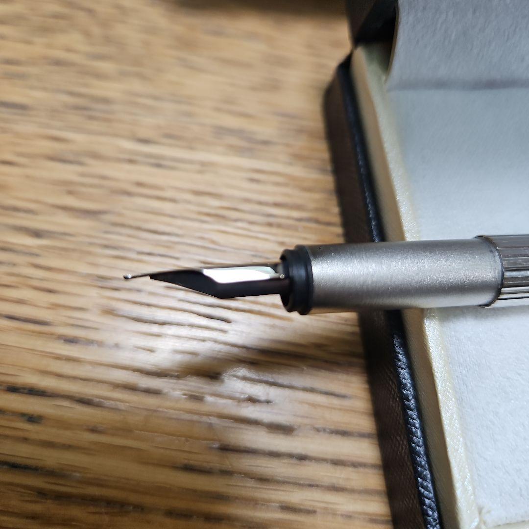 MONTBLANC モンブラン 万年筆 ノブレス プラチナ ストライプCBつき