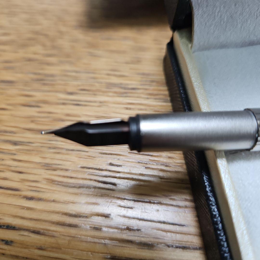 MONTBLANC モンブラン 万年筆 ノブレス プラチナ ストライプCBつき