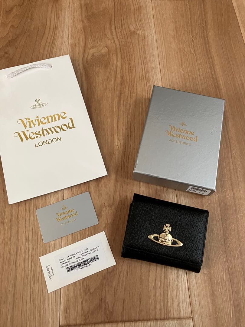 Vivienne Westwoodヴィヴィアンウエストウッド 三つ折り財布 新品