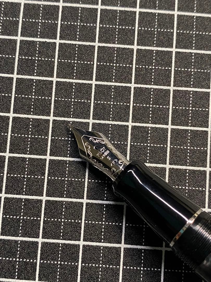 PILOT CUSTOM LEGANCE Black 万年筆　字幅F