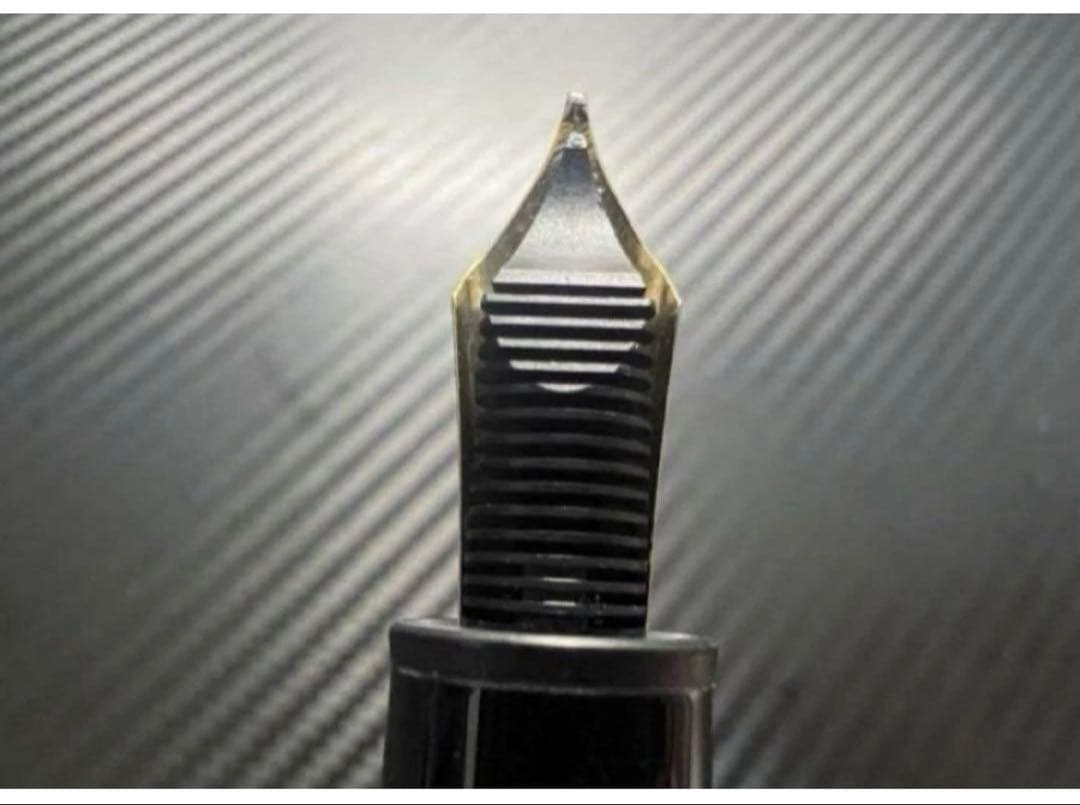 未使用品 モンブラン ソリテール ル・グラン 146 M 中字カーボン 万年筆