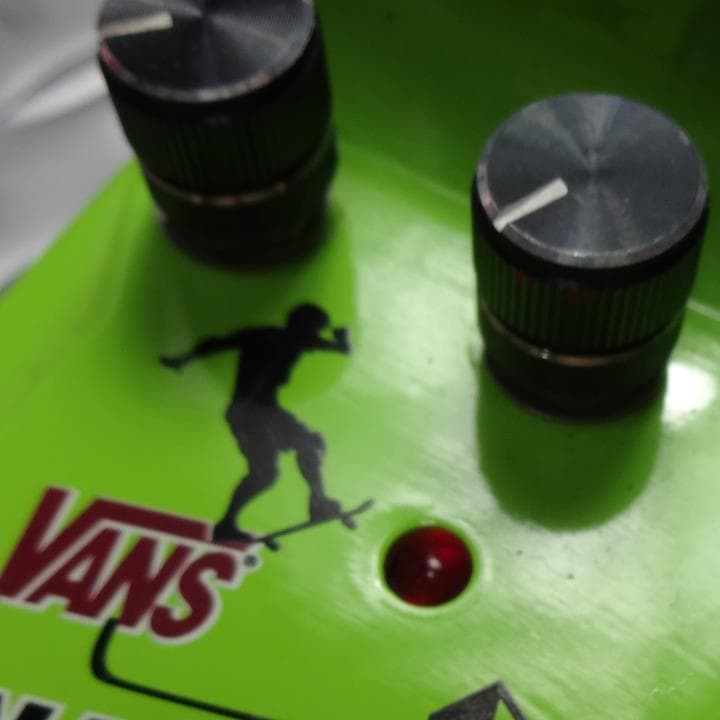 ギター VISUAL SOUND VANS WARPED DIST Supreme