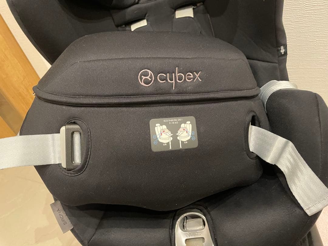 J*r様 cybex SIRONA シローナ　チャイルドシート ブラック