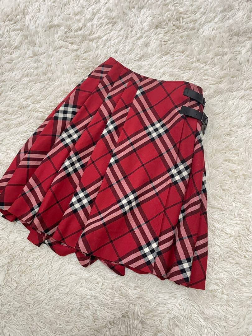 バーバリーブルーレーベル赤チェックベルト付き巻きスカート